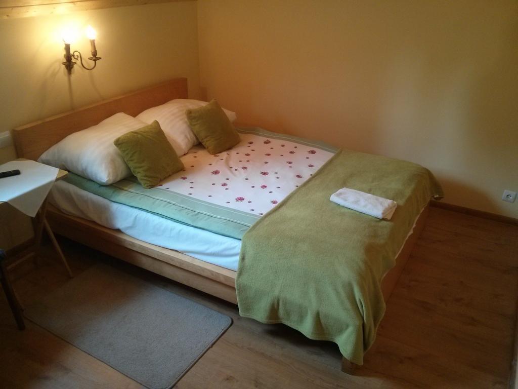 Zbojna Debra Bed and Breakfast Golejów Δωμάτιο φωτογραφία